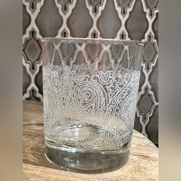 ETRO - Disaronno Wears Etro Limited Edition Gift Set. - Picture 9 of 17